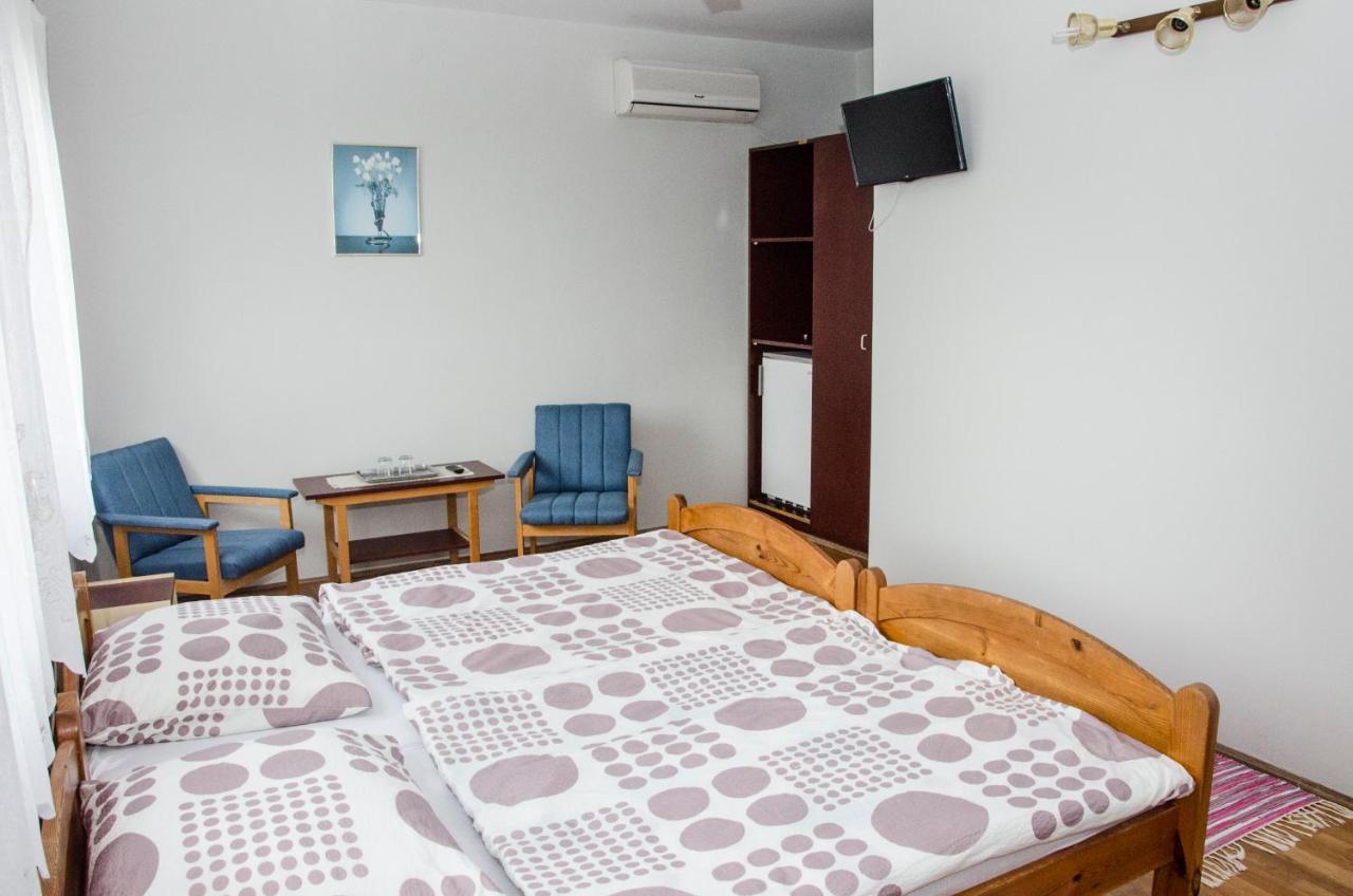 Pigál Panzió Badacsonyörs Exterior foto